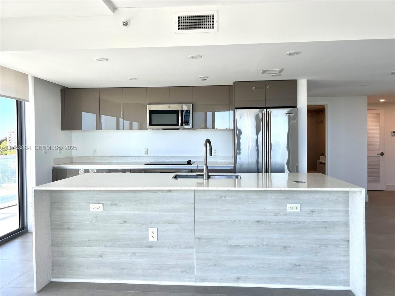 13800 Highland Drive #601 - Photo 5 of 42