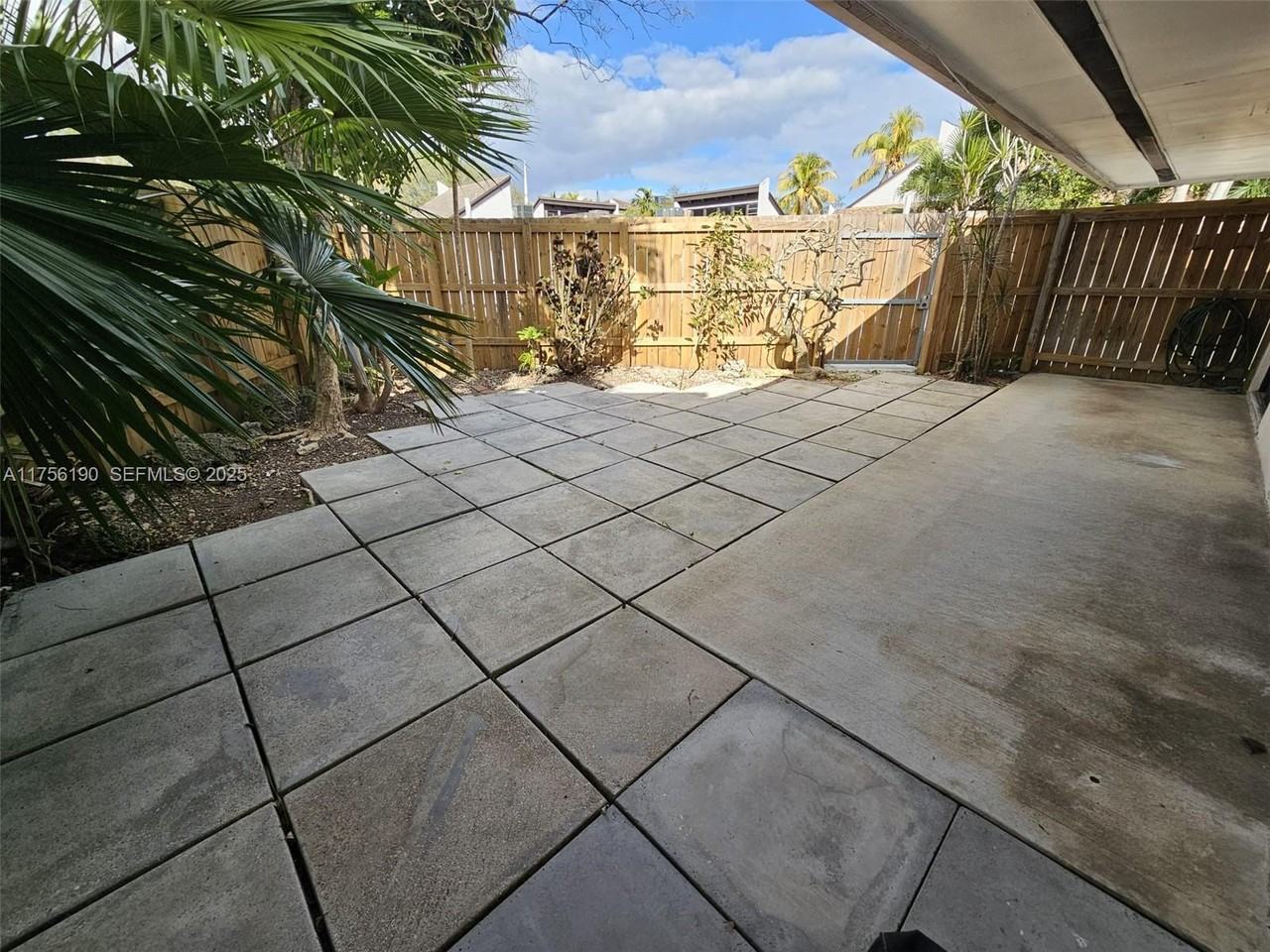 7749 Southwest 100th Street #33 - Photo 4 of 16