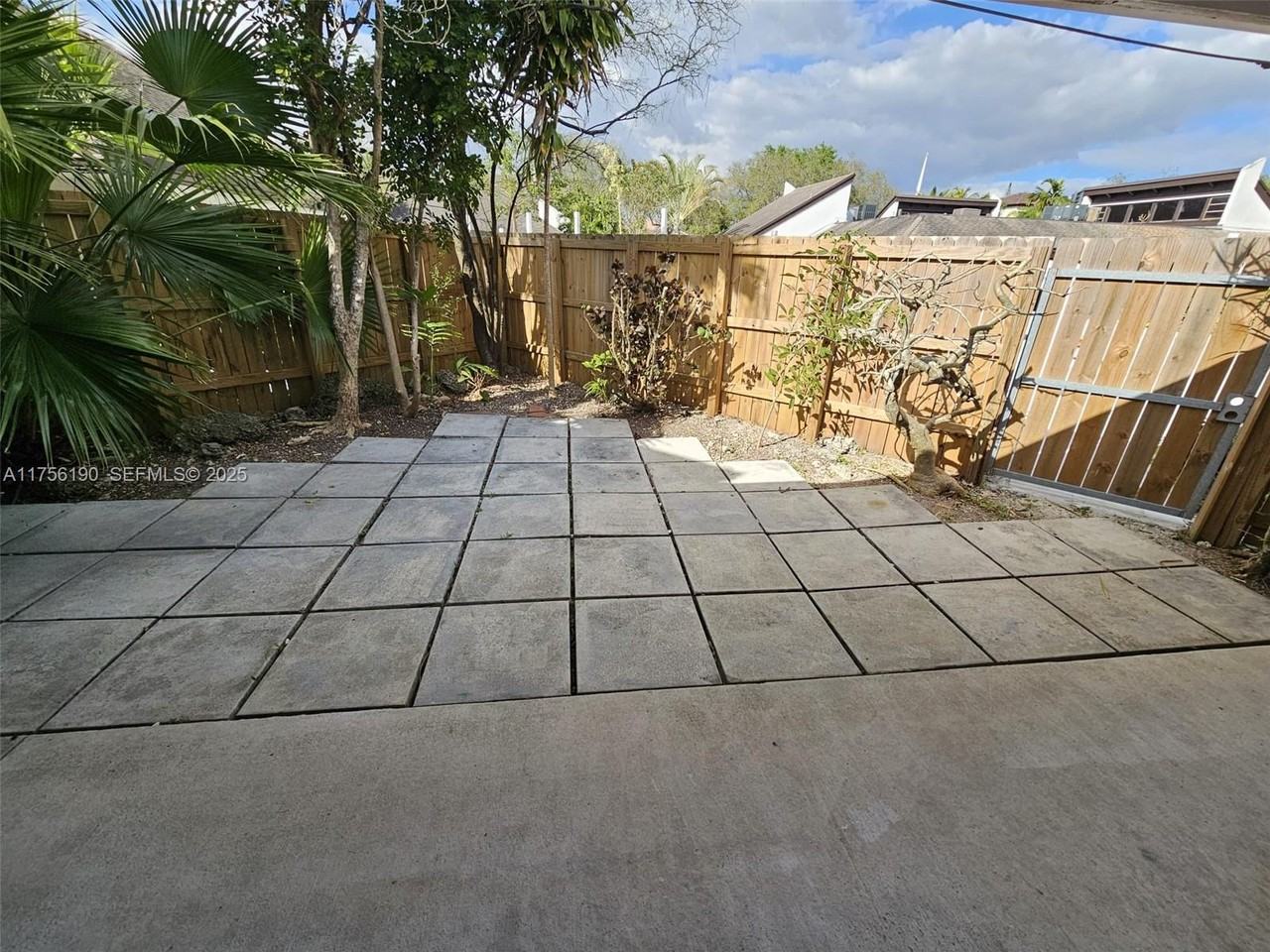 7749 Southwest 100th Street #33 - Photo 5 of 16