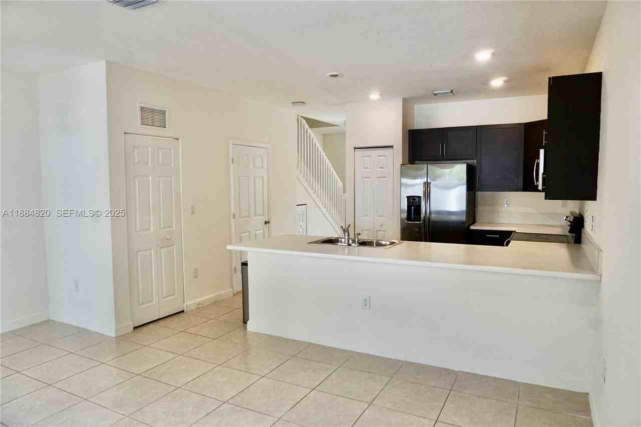 10606 West 33rd Court #10606 - Photo 6 of 52