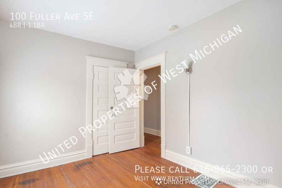 100 Fuller Ave Se - Photo 6 of 26