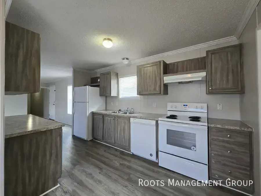 61 Eagle Dr #61 - Photo 4 of 23