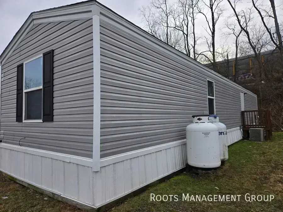 229 Robin Dr #229 - Photo 2 of 16