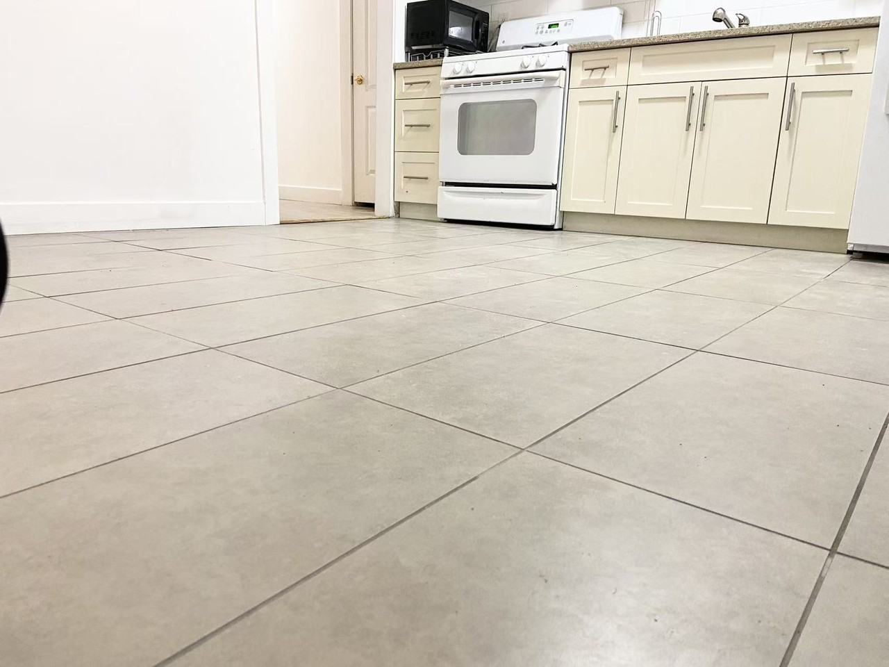 381 Dartmoor Drive - Photo 2 of 11