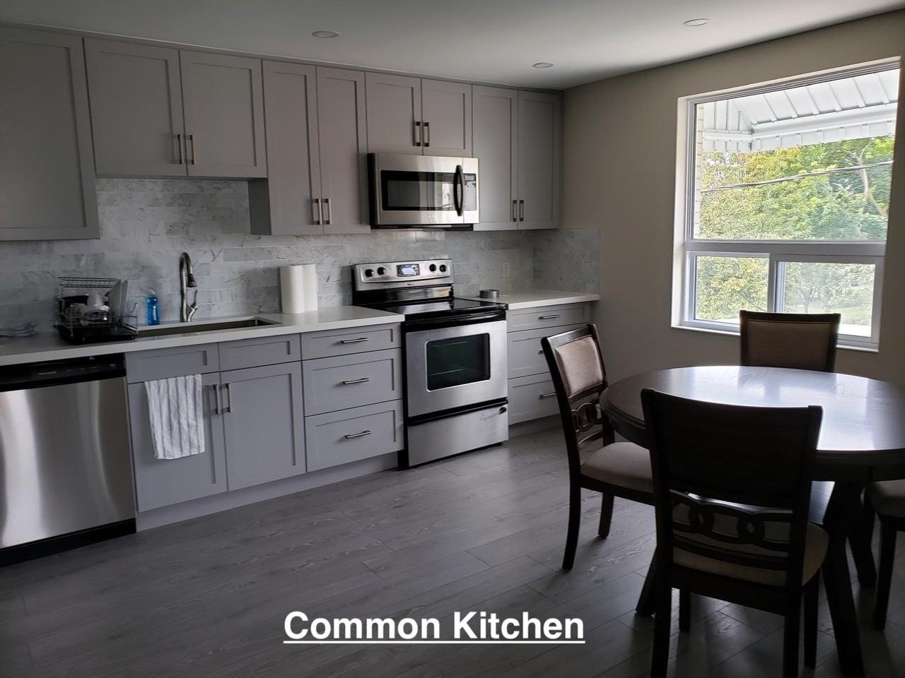 1985 Danforth Avenue - Photo 5 of 10