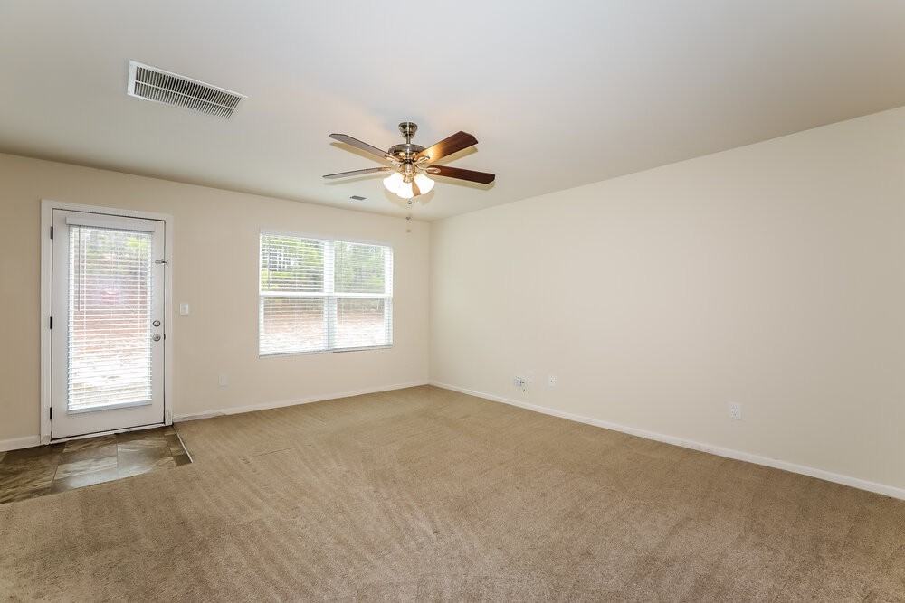 110 Betty Ann Ln - Photo 5 of 20