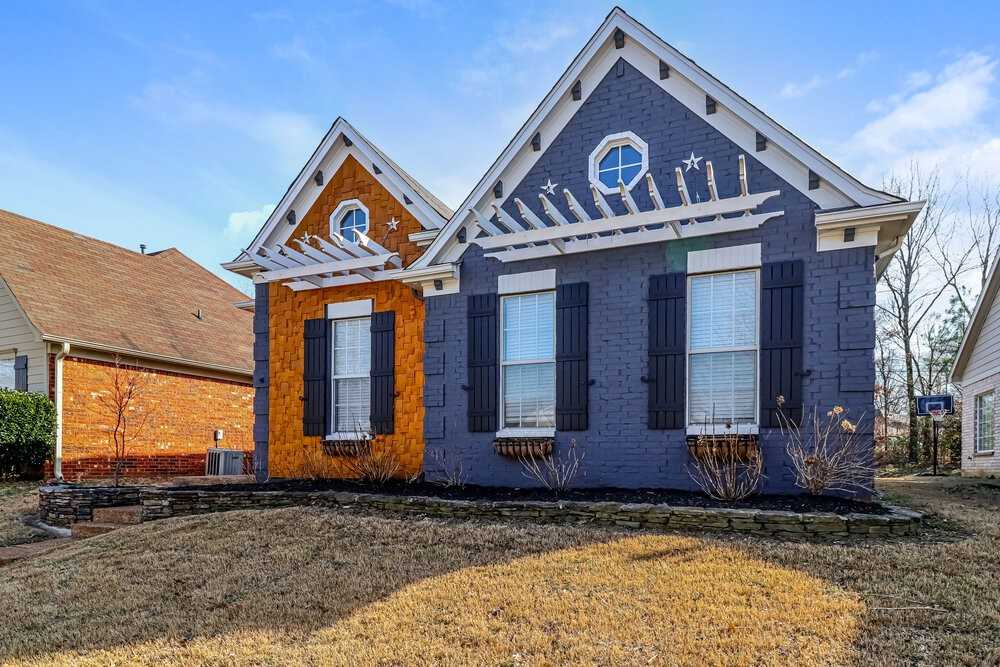 8715 Macon Rd - Photo 3 of 16