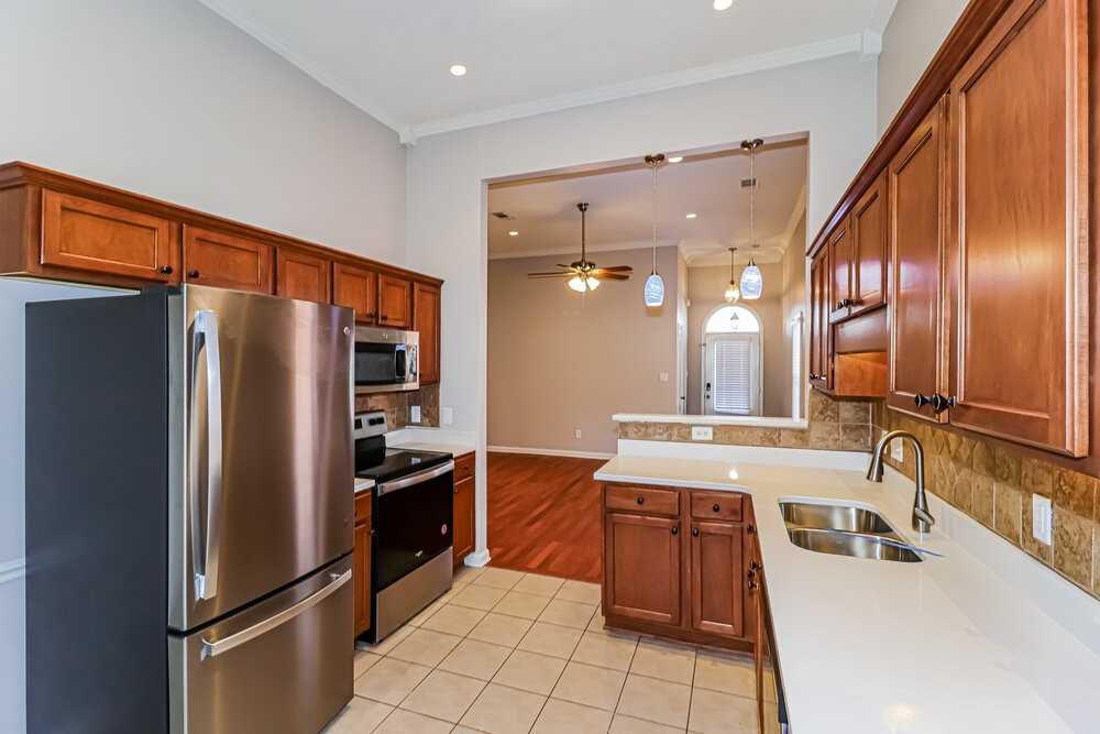 8715 Macon Rd - Photo 7 of 16