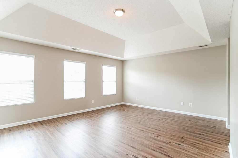 4419 Golden View Dr - Photo 4 of 17