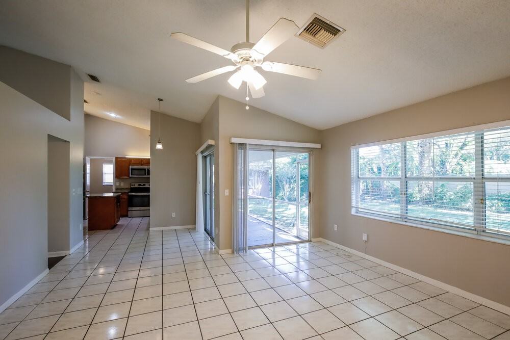 4533 Nw 88th Ter - Photo 7 of 16