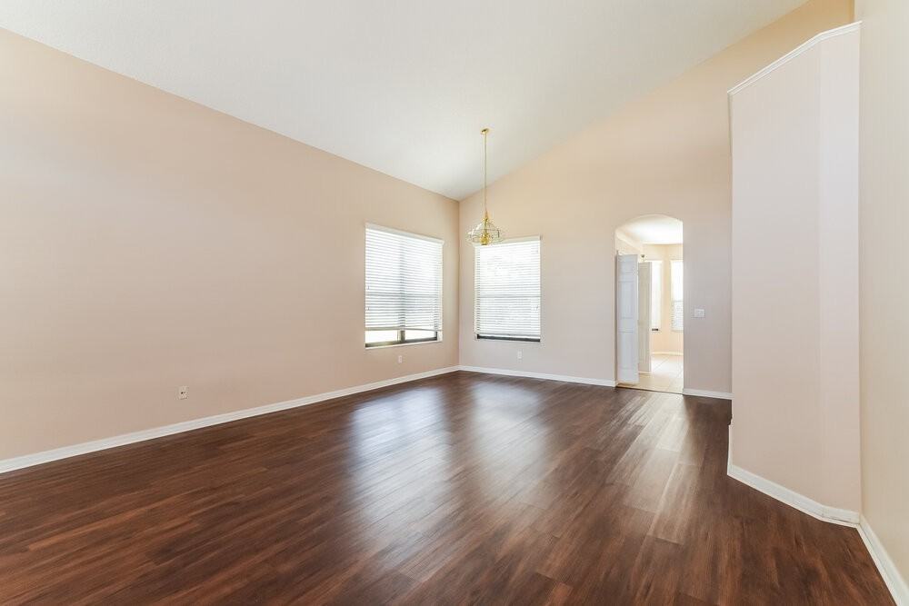 671 Hardwood Cir - Photo 6 of 17