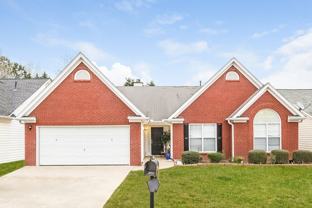 920 Glen Oaks Ln - Photo 1 of 1