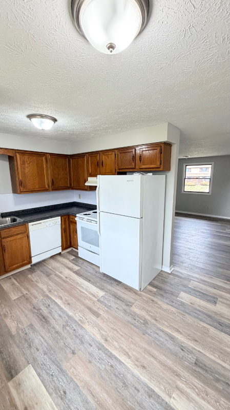 7800 Heatherview St Nw - Photo 7 of 14