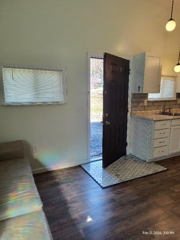 3516 Rhoda Ln - Photo 6 of 16