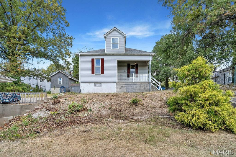 1116 E 5th St - Photo 3 of 50