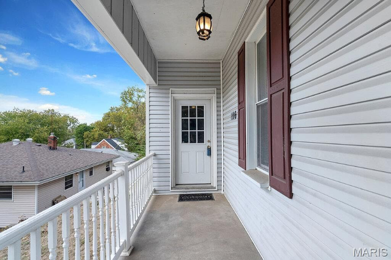 1116 E 5th St - Photo 6 of 50