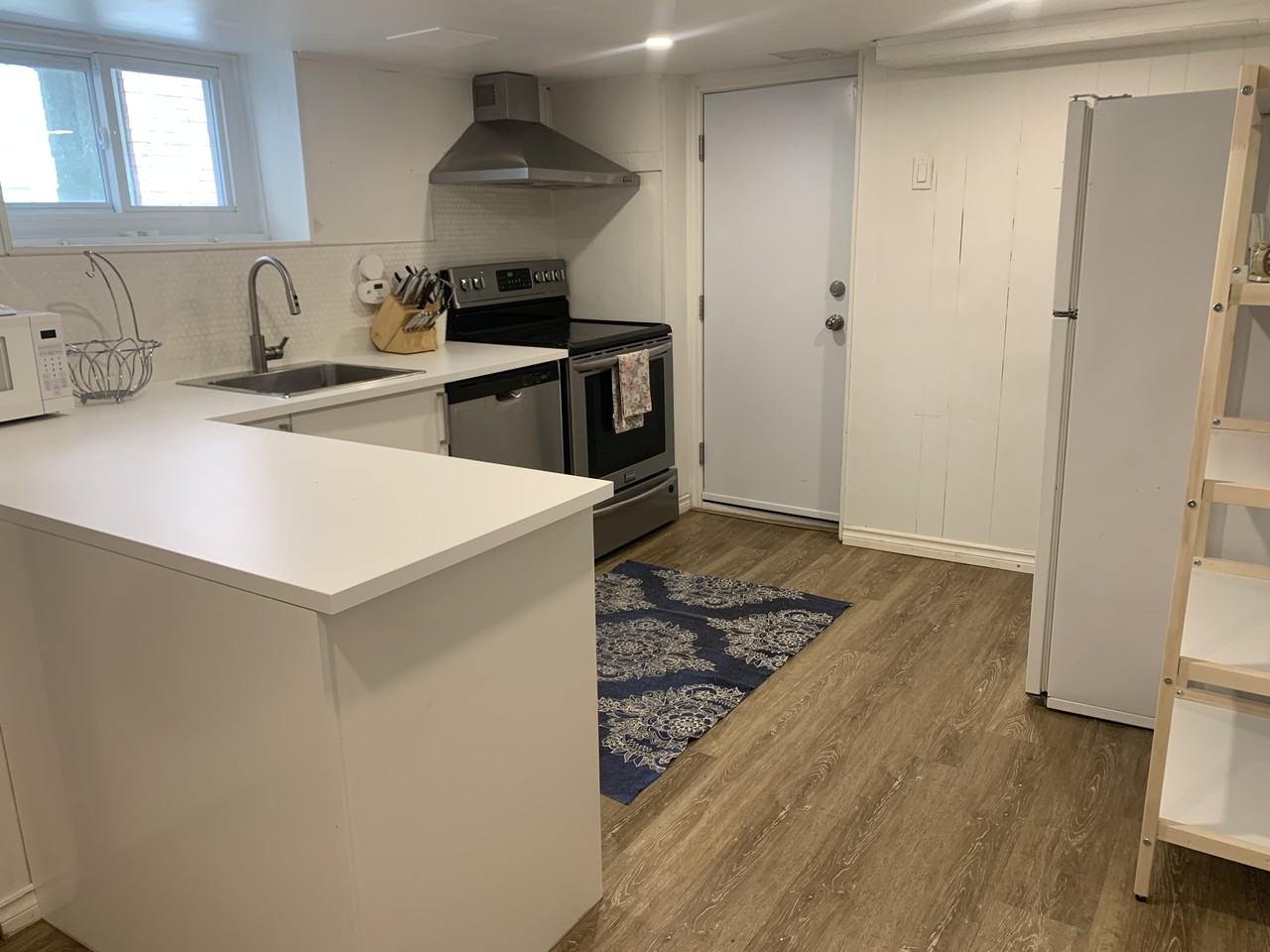 283 Garden Avenue - Photo 2 of 12