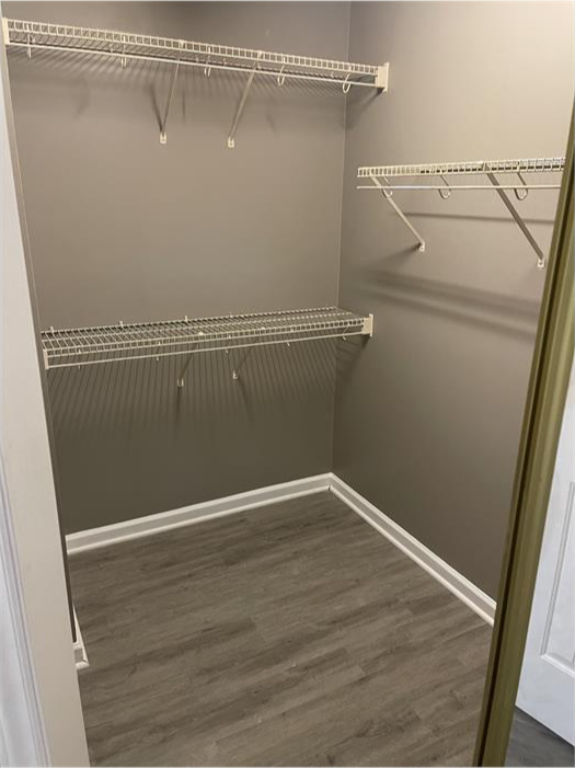 2441 Bay Harbor Dr - Photo 3 of 20