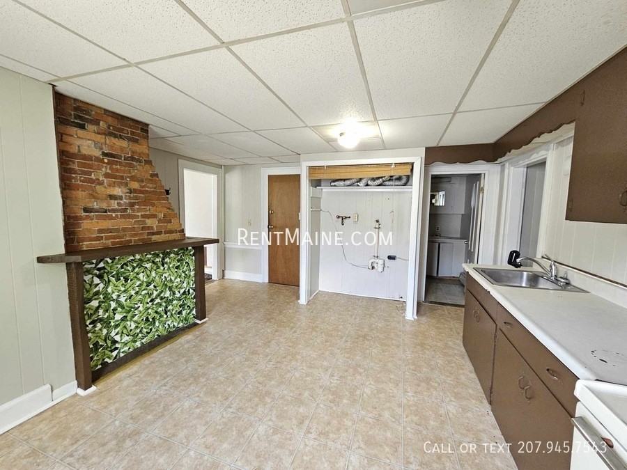 174 Brunswick St #4 - Photo 3 of 8