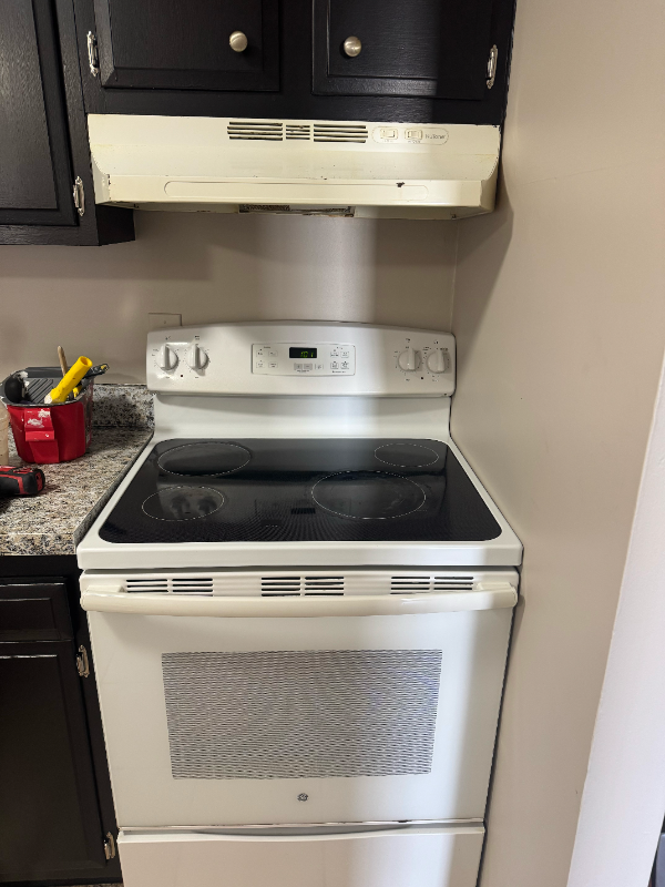 9304 Aylesbury Dr #1 - Photo 5 of 10