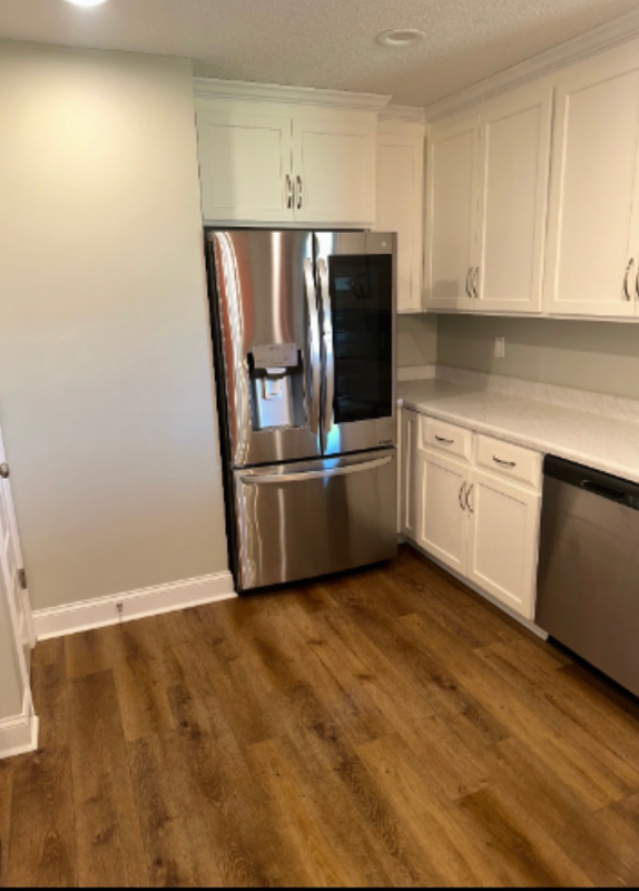 181 Sycamore St - Photo 5 of 10