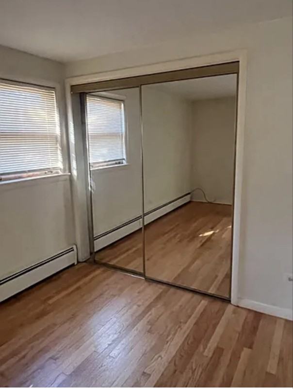 2435 123rd St #2EAST - Photo 3 of 9