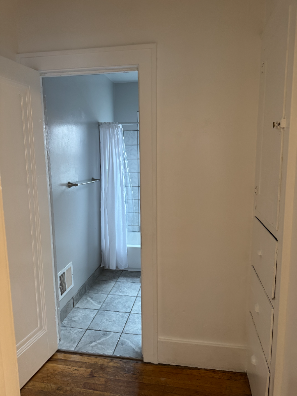 15878 Kentucky St - Photo 6 of 11