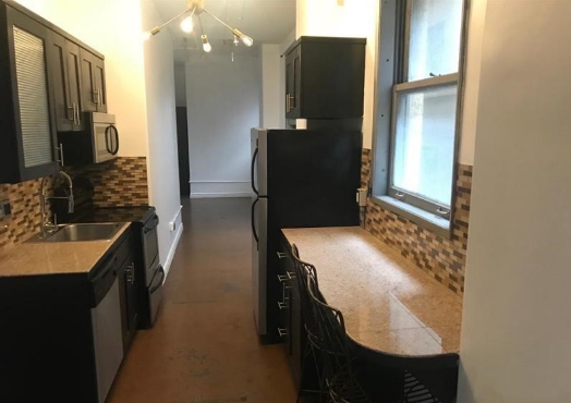 215 W 7th St #301 - Photo 6 of 11