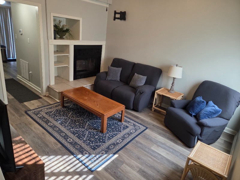 561 Brookside Ct - Photo 6 of 25