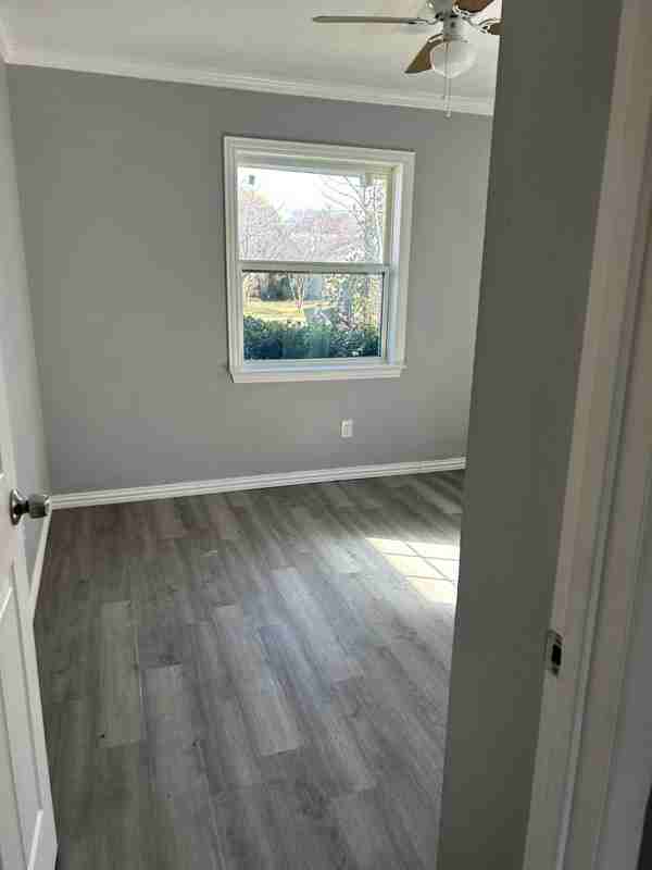 1509 Greentree Ln - Photo 5 of 9
