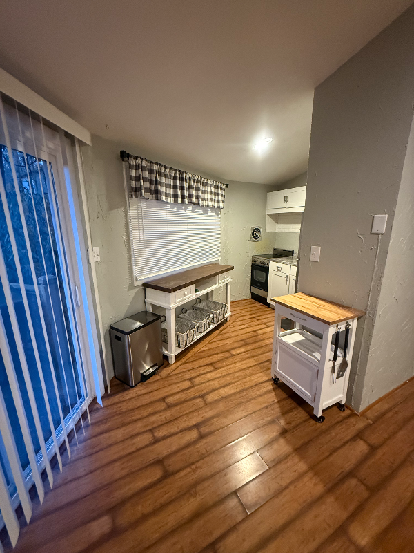 489 Clubhouse Dr - Photo 7 of 14