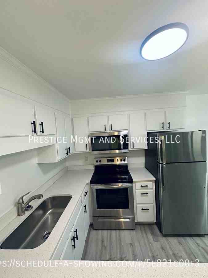 2 Villa Dr #C - Photo 4 of 9