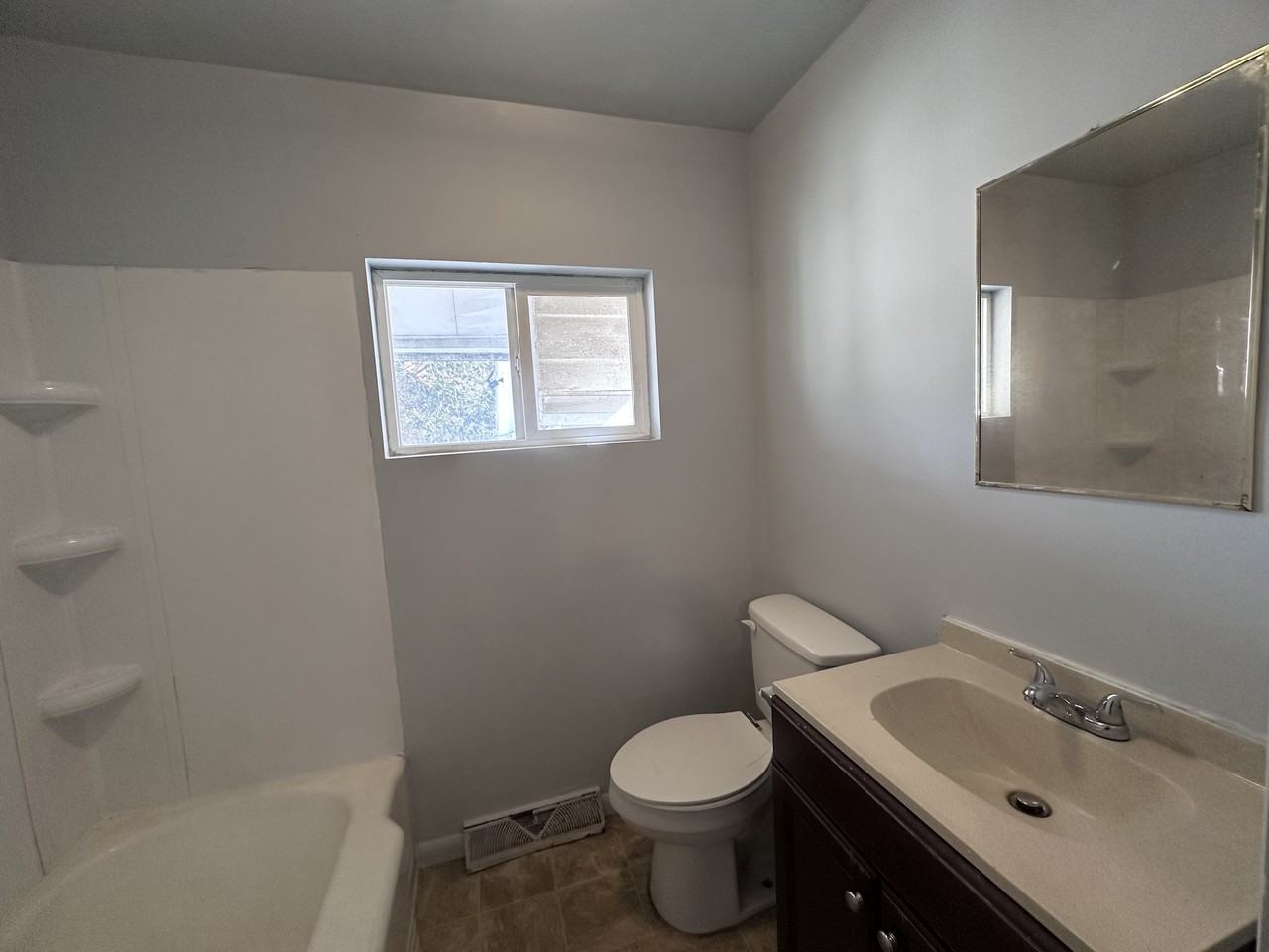 E Voorhees St #E - Photo 4 of 11