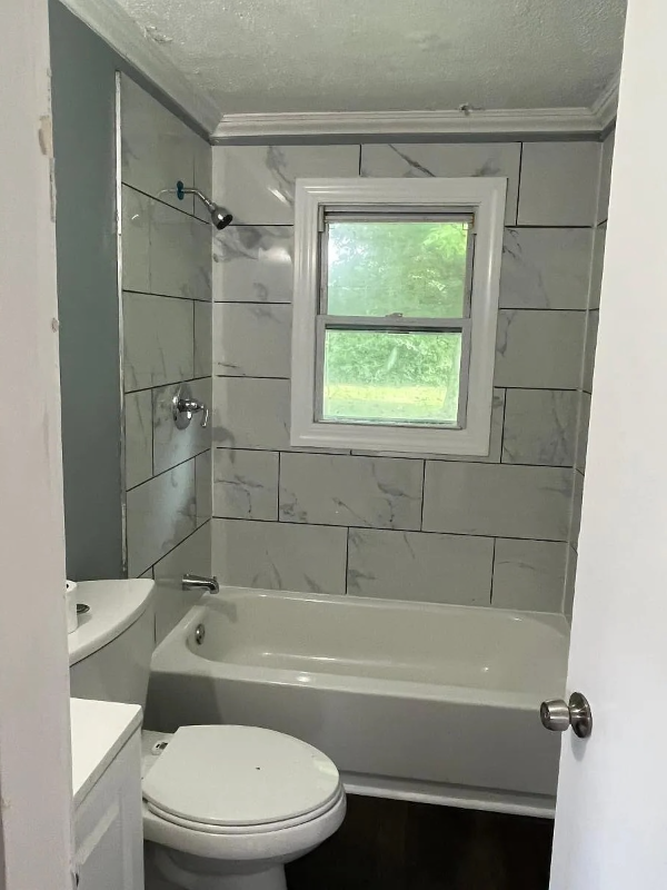 4433 Lynnview Dr - Photo 2 of 4