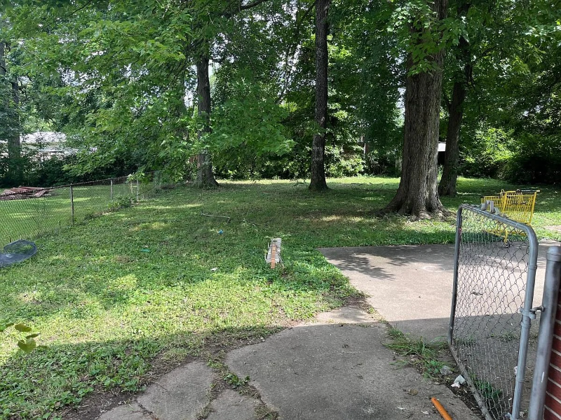 4433 Lynnview Dr - Photo 3 of 4