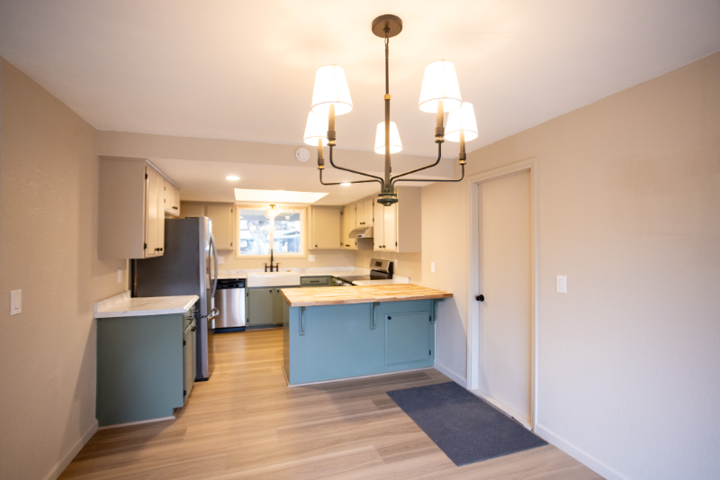 5520 Valleyview Ln - Photo 4 of 20