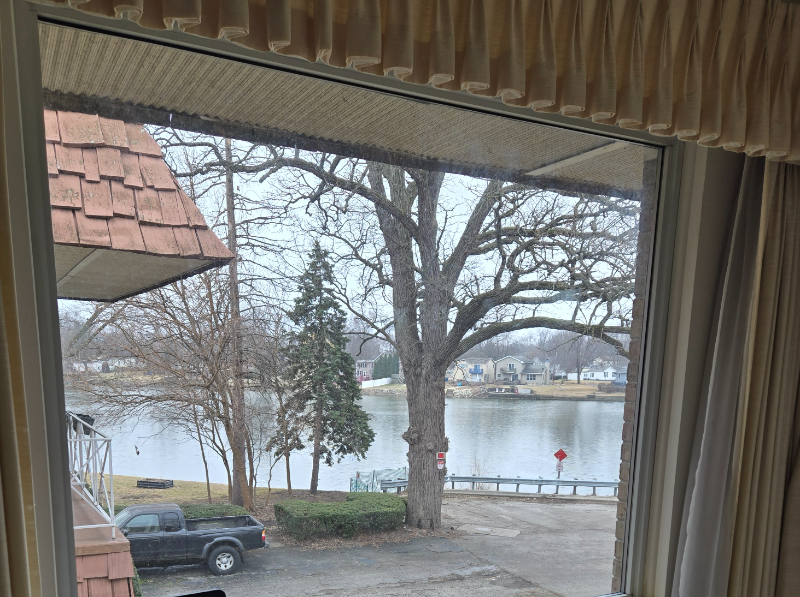 684 S Indiana Ave #6 - Photo 3 of 9