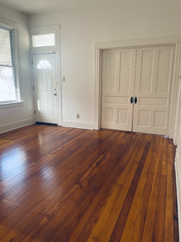 219 W 15th St - Photo 7 of 18