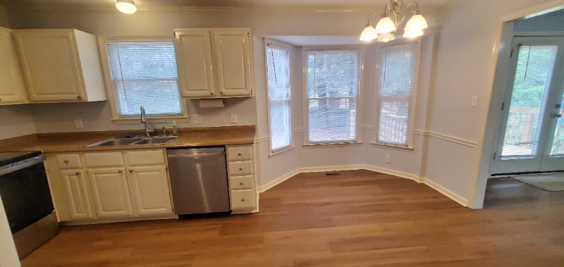 7325 N Thorncliff Pl - Photo 7 of 18