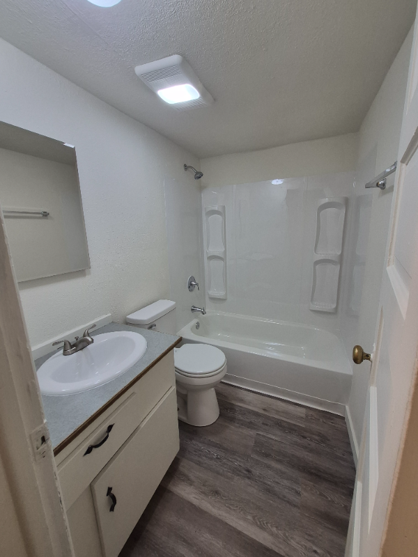 1250 Nw Ellan St - Photo 6 of 15