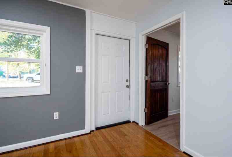 1706 Westminster Dr - Photo 2 of 11