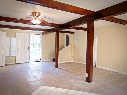 320 Tomlinson Rd - Photo 2 of 4