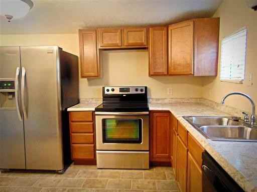 320 Tomlinson Rd - Photo 3 of 4