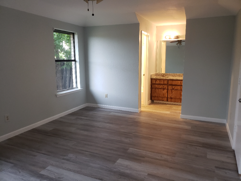 420 Signal Hill Ct N #420 - Photo 2 of 10