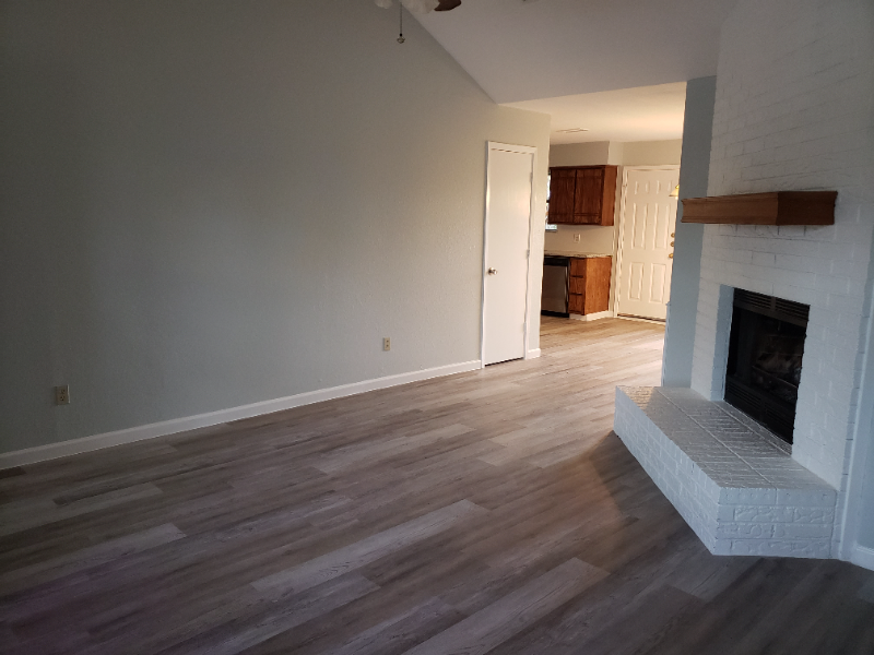 420 Signal Hill Ct N #420 - Photo 4 of 10