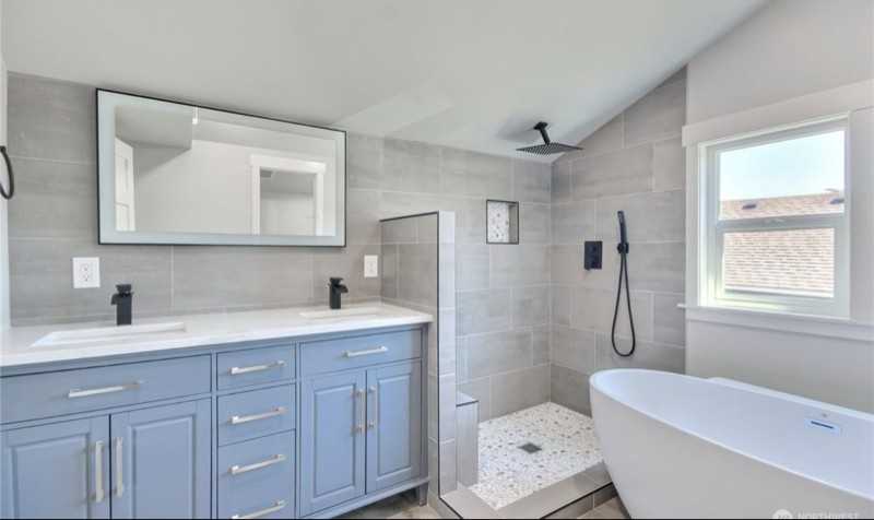 3577 E J St - Photo 2 of 15