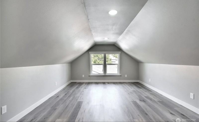 3577 E J St - Photo 4 of 15