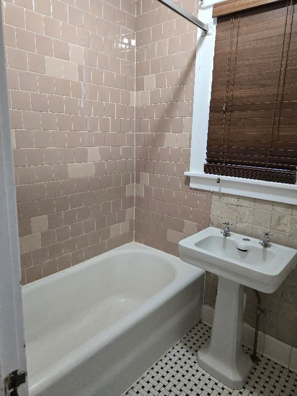 1730 Union St #1 - Photo 4 of 7