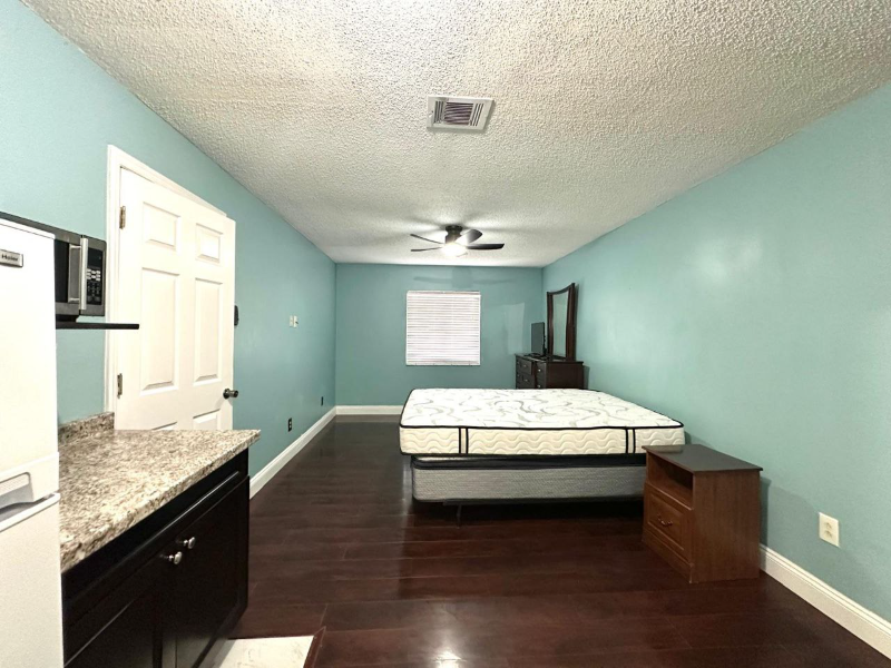 106 Coralwood Cir - Photo 5 of 10