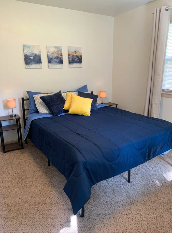 2021 S Harris Ave #2021 - Photo 2 of 7